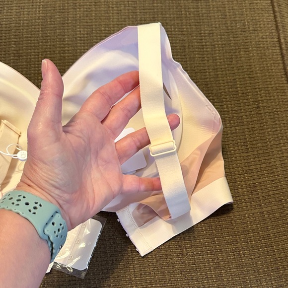 Women's Cream Wireless Bra - Picture 10 of 10